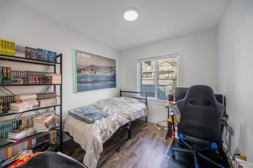 102-3423 Roxton Avenue, Coquitlam, BC 