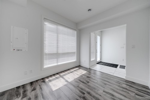 102-3423 Roxton Avenue, Coquitlam, BC 