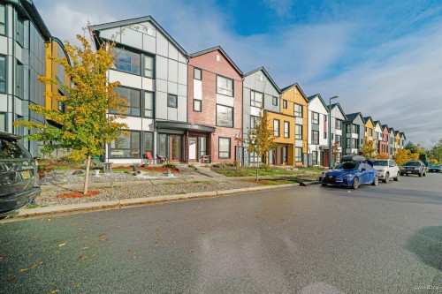 102-3423 Roxton Avenue, Coquitlam, BC 