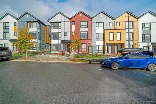 102-3423 Roxton Avenue, Coquitlam, BC 