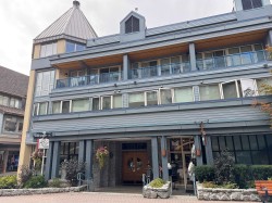 207/307-4321 Village Gate Boulevard  Whistler, BC V8E 1H3