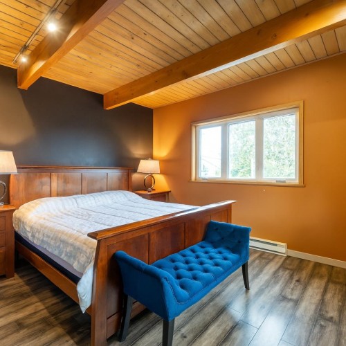 873 Baycrest Drive, North Vancouver, BC 