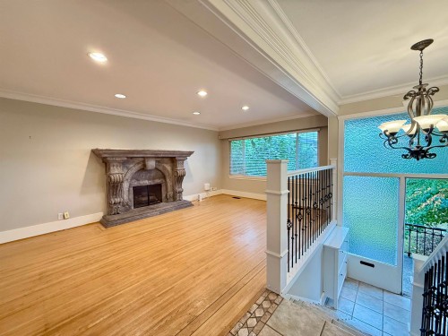 6525 Carnegie Street, Burnaby, BC 