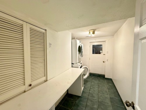 6525 Carnegie Street, Burnaby, BC 