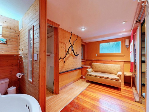 228 26Th Avenue E, Vancouver, BC 