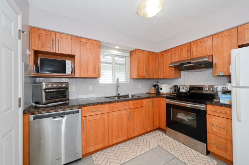 1818 Fraser Avenue, Port Coquitlam, BC 