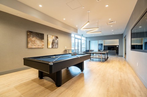 306-125 14Th Street E, Vancouver, BC 