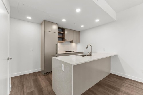 1201-4433 Alaska Street, Burnaby, BC 