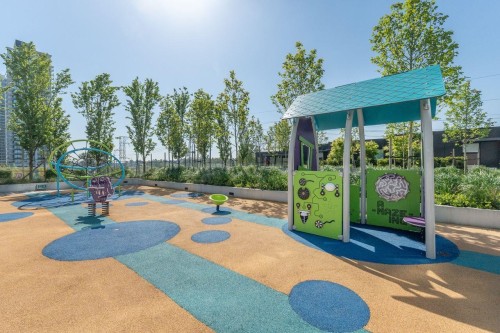 1201-4433 Alaska Street, Burnaby, BC 