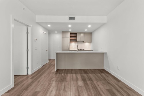 1201-4433 Alaska Street, Burnaby, BC 