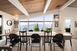 195 Kelvin Grove Way  Lions Bay, BC V0N 2E0