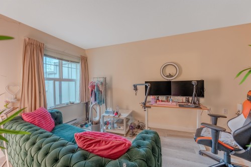 416-960 Lynn Valley Road, North Vancouver, BC 