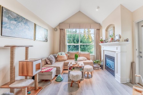 416-960 Lynn Valley Road, North Vancouver, BC 