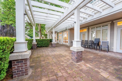 416-960 Lynn Valley Road, North Vancouver, BC 