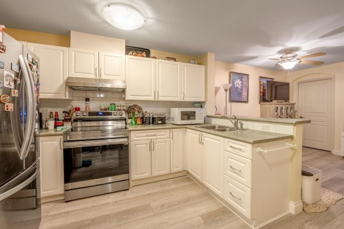 416-960 Lynn Valley Road, North Vancouver, BC 