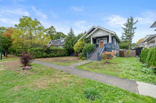 2027 44Th Avenue W, Vancouver, BC 