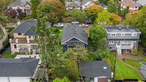 2027 44Th Avenue W, Vancouver, BC 