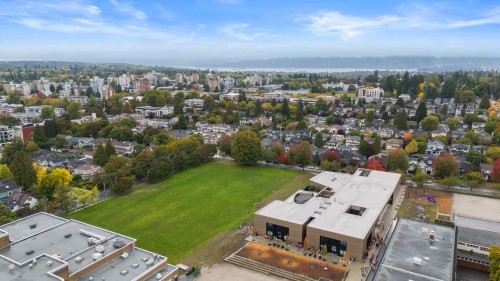 2027 44Th Avenue W, Vancouver, BC 