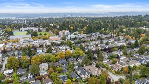 2027 44Th Avenue W, Vancouver, BC 