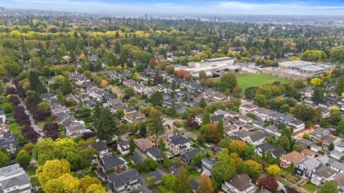 2027 44Th Avenue W, Vancouver, BC 