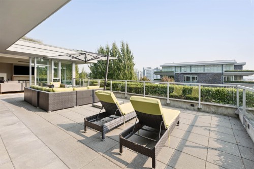 201-908 Keith Road, West Vancouver, BC 