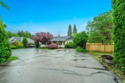 24985 Dewdney Trunk Road  Maple Ridge, BC V4R 1X4