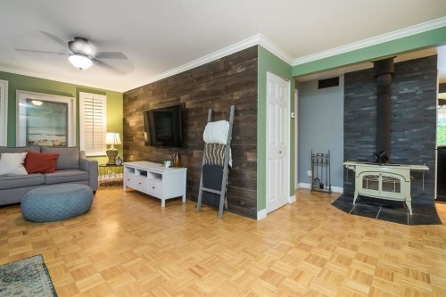 24985 Dewdney Trunk Road, Maple Ridge, BC 