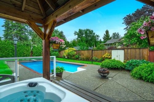 24985 Dewdney Trunk Road, Maple Ridge, BC 