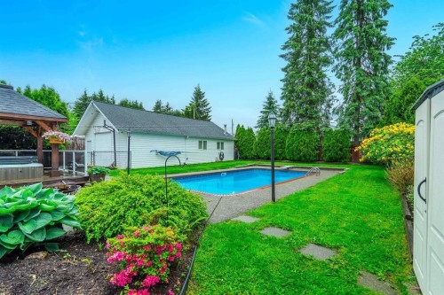 24985 Dewdney Trunk Road, Maple Ridge, BC 