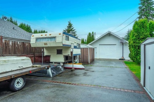 24985 Dewdney Trunk Road, Maple Ridge, BC 