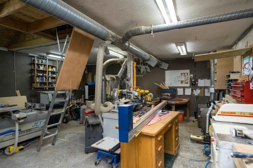 24985 Dewdney Trunk Road, Maple Ridge, BC 