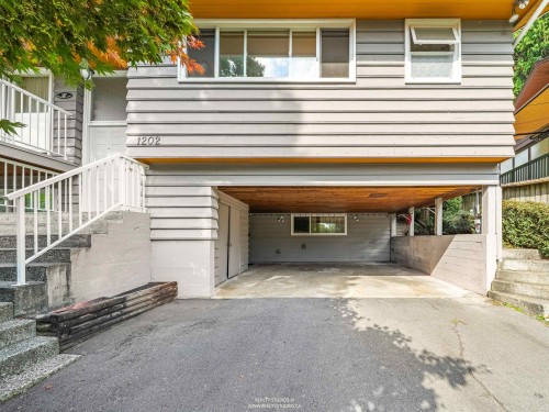 1202 Bracknell Crescent, North Vancouver, BC 