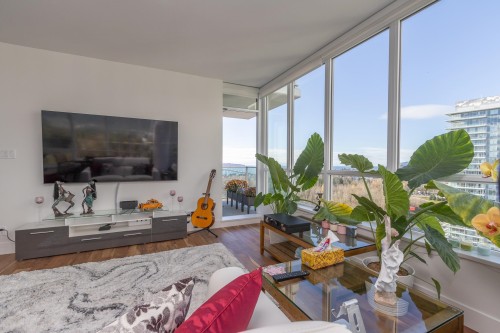 1806-1632 Lions Gate Lane, North Vancouver, BC 