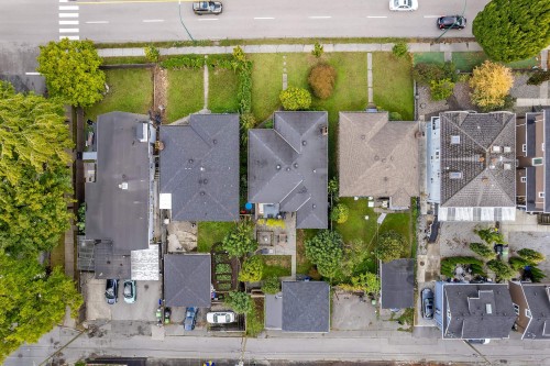 2624 1St Avenue E, Vancouver, BC 