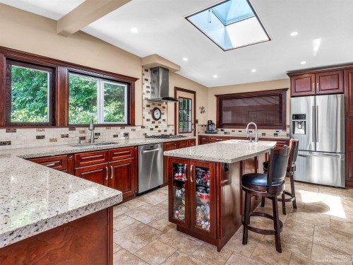 2990 Eddystone Crescent, North Vancouver, BC 