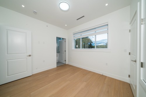 2172 46Th Avenue E, Vancouver, BC 