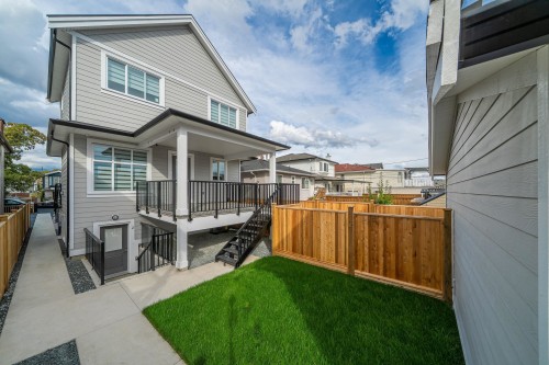 2172 46Th Avenue E, Vancouver, BC 