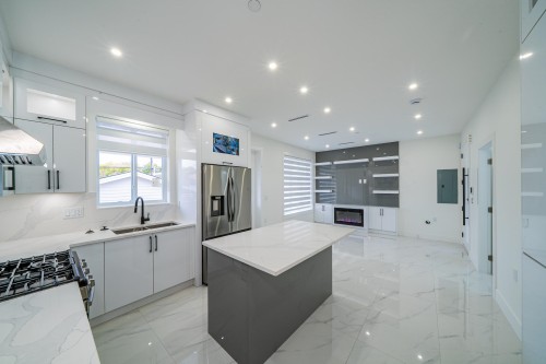 2172 46Th Avenue E, Vancouver, BC 