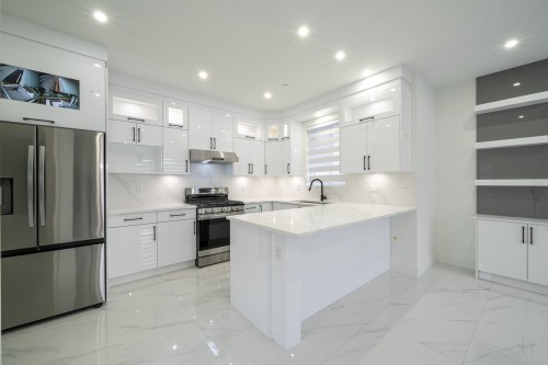 2172 46Th Avenue E, Vancouver, BC 