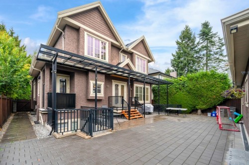 7130 Granville Street, Vancouver, BC 