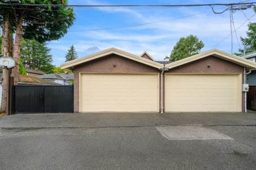 7130 Granville Street, Vancouver, BC 