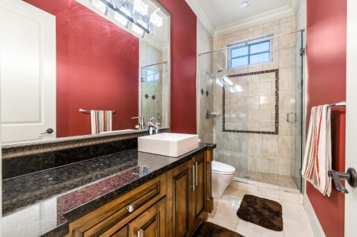 7130 Granville Street, Vancouver, BC 