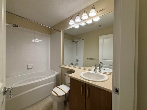 103-3082 Dayanee Springs Boulevard, Coquitlam, BC 