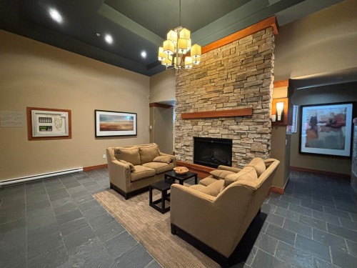 103-3082 Dayanee Springs Boulevard, Coquitlam, BC 