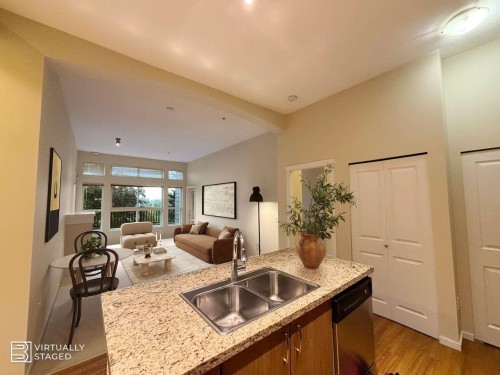 103-3082 Dayanee Springs Boulevard, Coquitlam, BC 