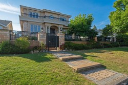 6633 Neal Street  Vancouver, BC V6P 3N4