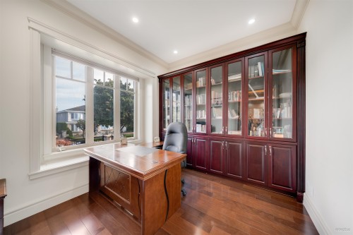 6633 Neal Street, Vancouver, BC 