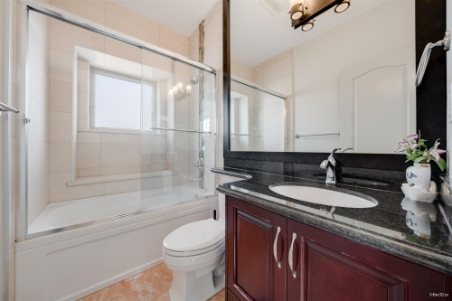 6633 Neal Street, Vancouver, BC 