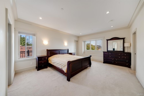 6633 Neal Street, Vancouver, BC 