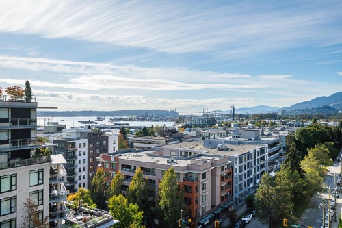 1004-170 1st Street W North Vancouver, BC V7M 3P2